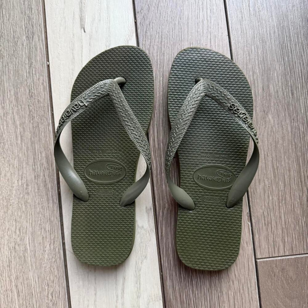 Havaianas Top Flip Flops Olive Green Size 6